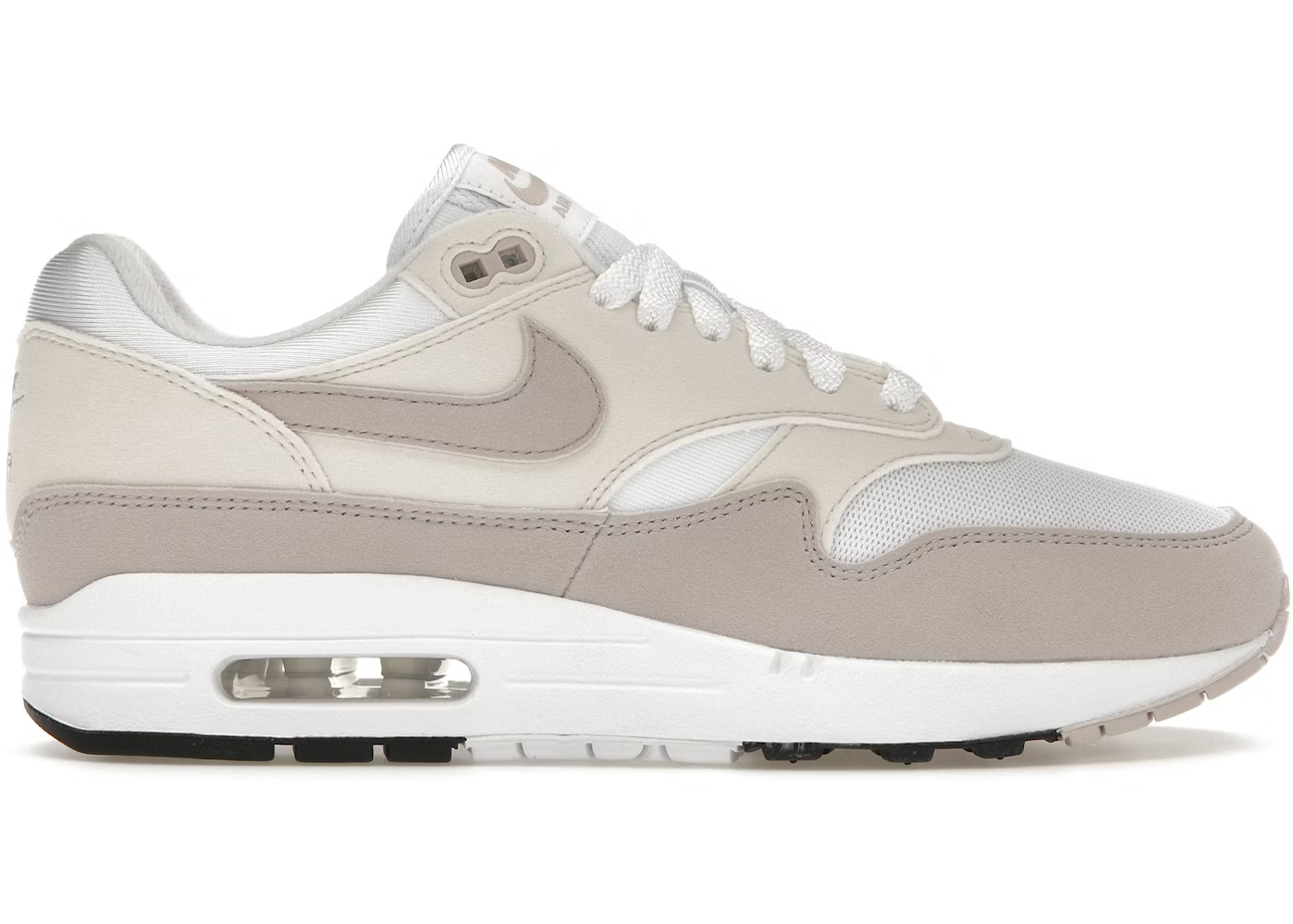 Nike_Air_Max_1_Platinum_Violet
De perfekte Air max 1 fra Nike af. Disse sneakers går godt til de fleste outfits. De er sikrede at få dig til at skille dig ud. Perfekte Sneakers til enhver lejlighed
set fra siden