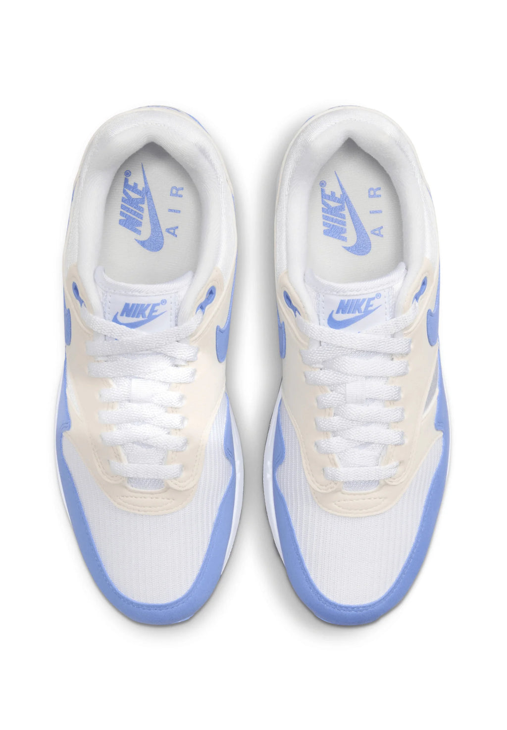 Nike Air Max 1 Royal Pulse wmns 
De perfekte Air max 1 fra Nike af. Disse sneakers går godt til de fleste outfits. De er sikrede at få dig til at skille dig ud. Perfekte Sneakers til enhver lejlighed
set fra toppen