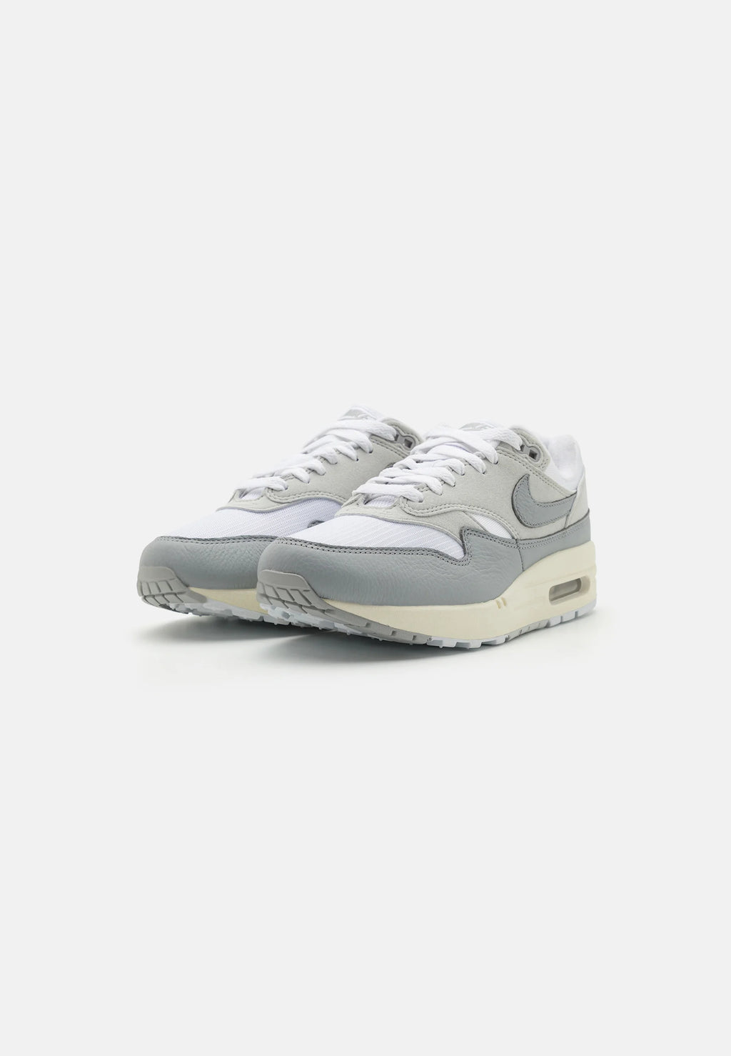 Nike Air Max 1 '87 Pure Platinum
set fra siden begge