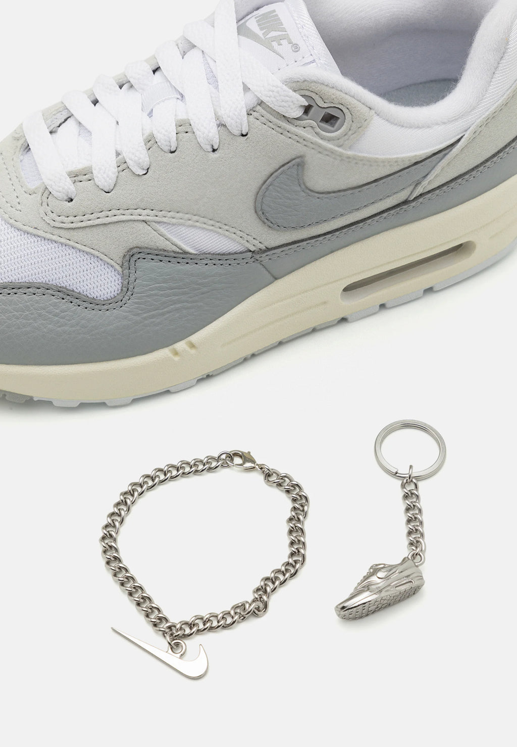Nike Air Max 1 '87 Pure Platinum
set med alle accesories