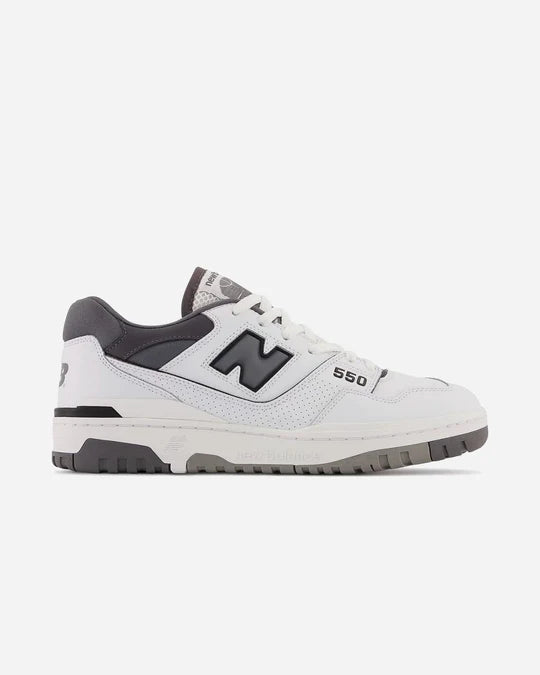 New Balance 550 “White Grey Dark Grey”
set fra siden