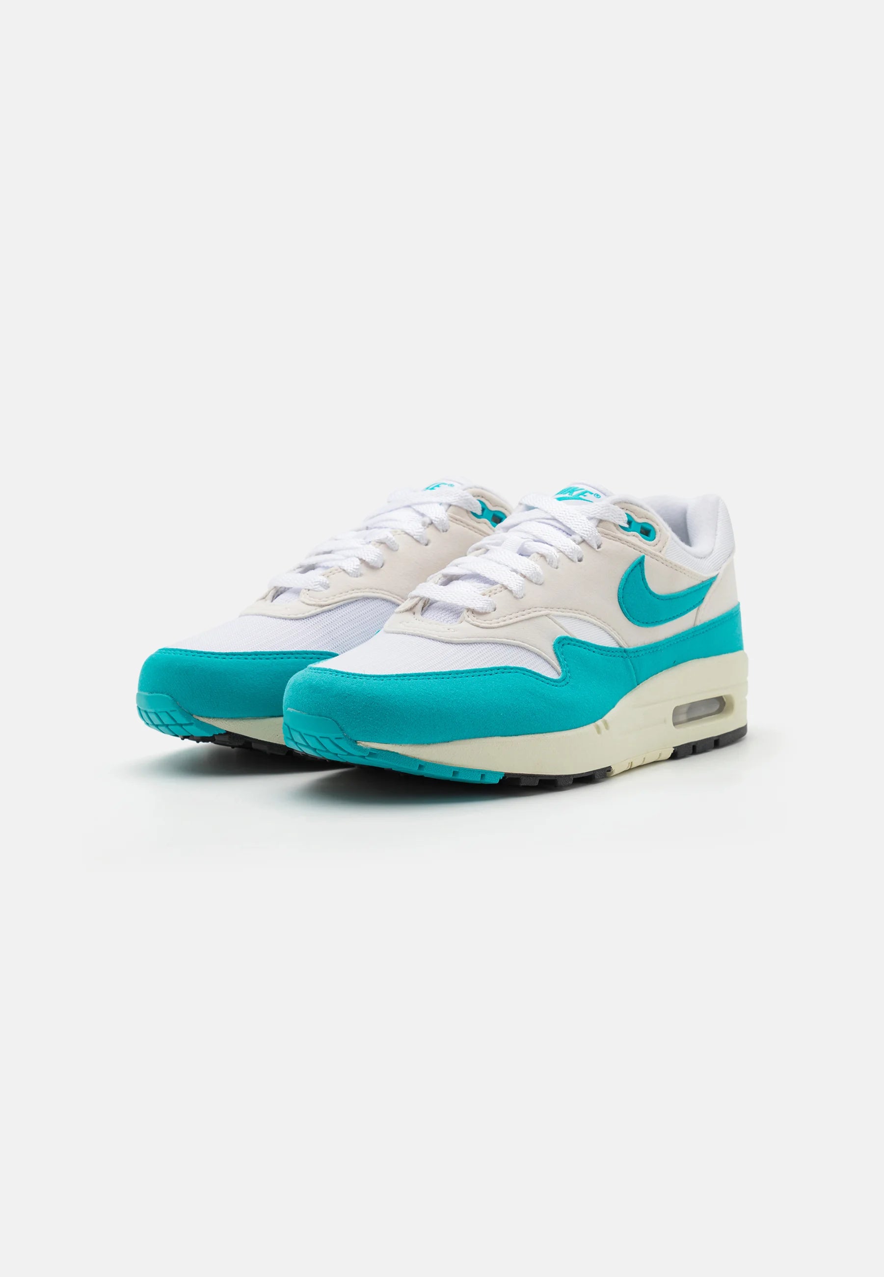 Nike Air Max 1 Dust Cactus 
set sammen