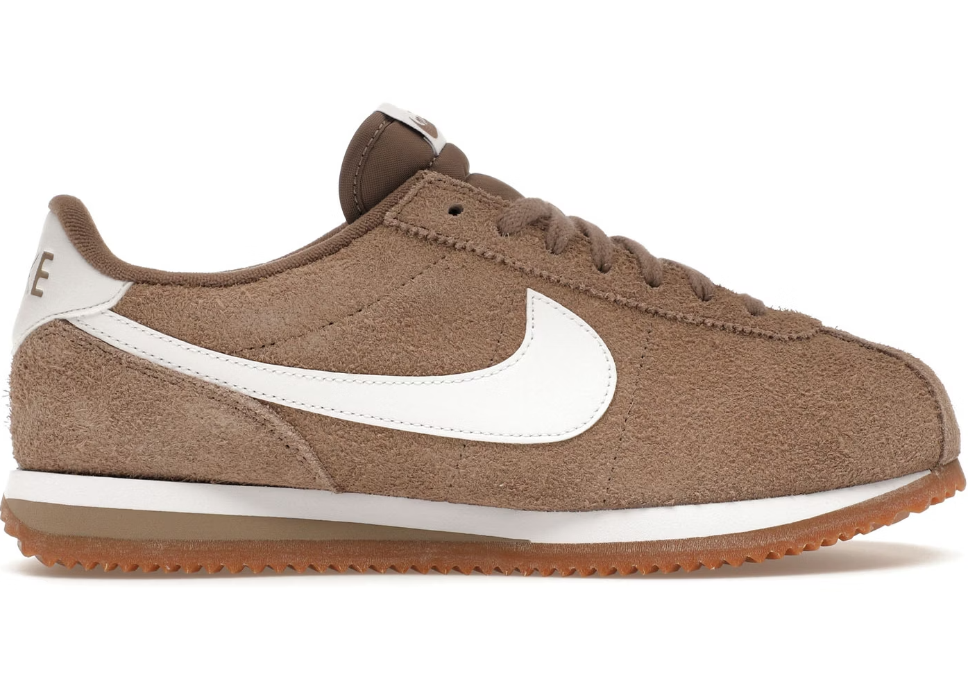 Nike Cortez Vintage Medium Curry sneaker i brun ruskind med hvid mellemsål og retrodetaljer.