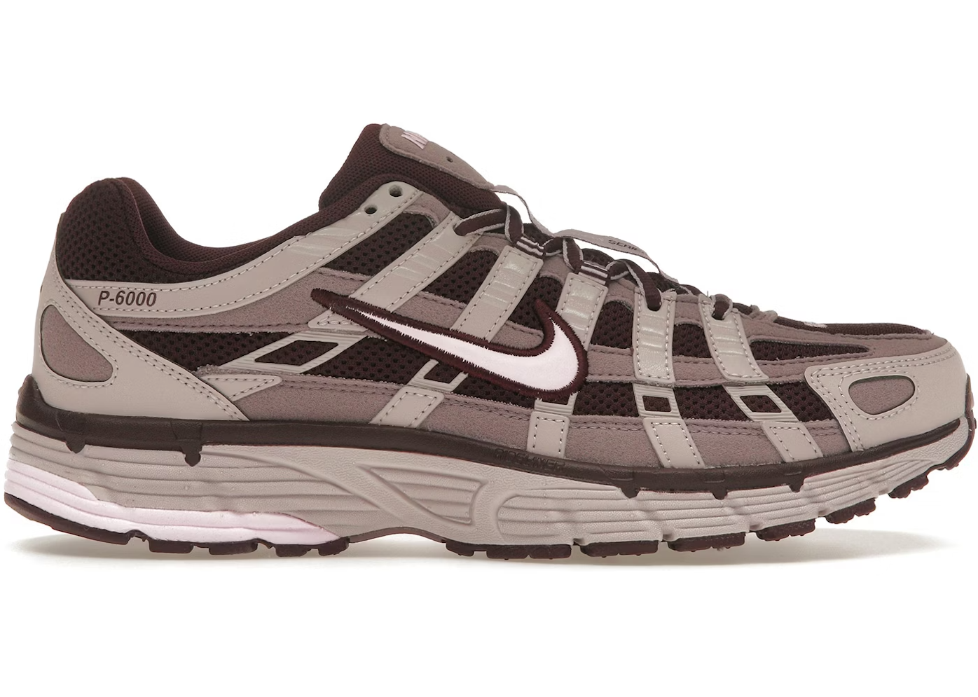Nike P-6000 Burgundy Crush Pink Foam – retro løbesko i burgundy og pink med moderne komfort.